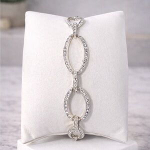Monet Crystal loop bracelet